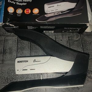 Bostitch Black and Silver Heavy Duty Stapler, 100 page, 2 Finger push, NWT
